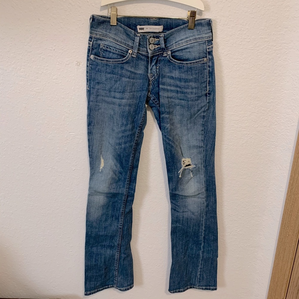 Levi’s Low Rise Bootcut Jeans